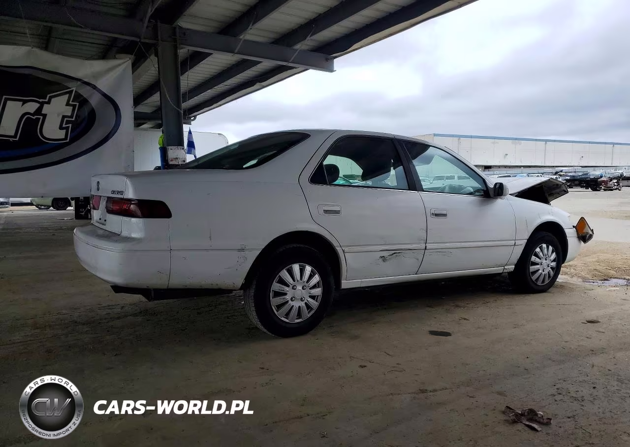 1999 Toyota Camry Le VIN:JT2BG22K7X0289606 - 3