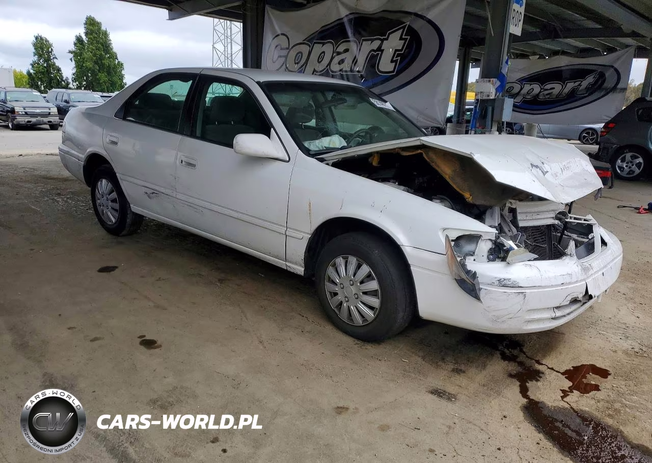 1999 Toyota Camry Le VIN:JT2BG22K7X0289606 - 4