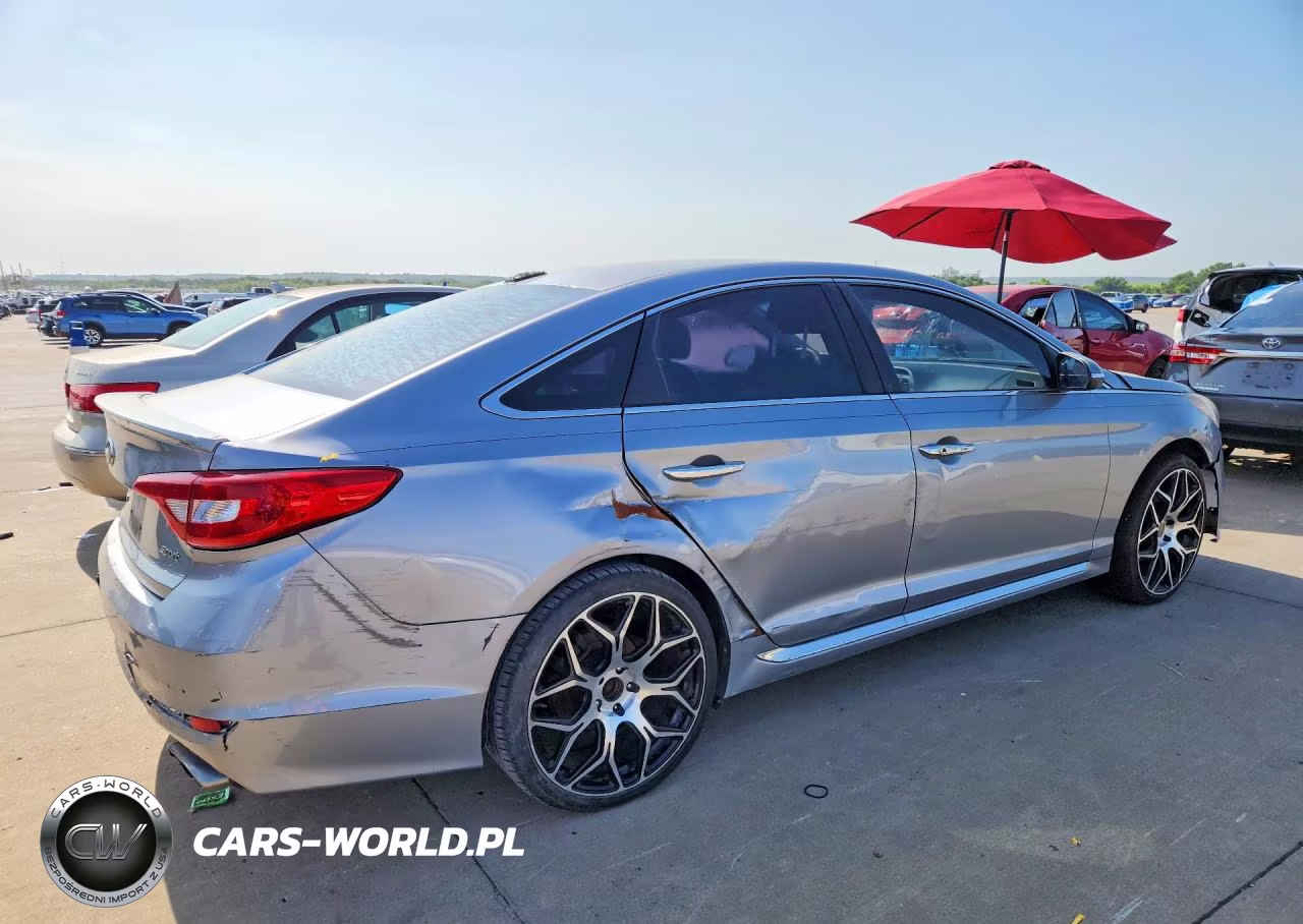 2015 Hyundai Sonata Sport VIN:5NPE34AF9FH214908 - 3