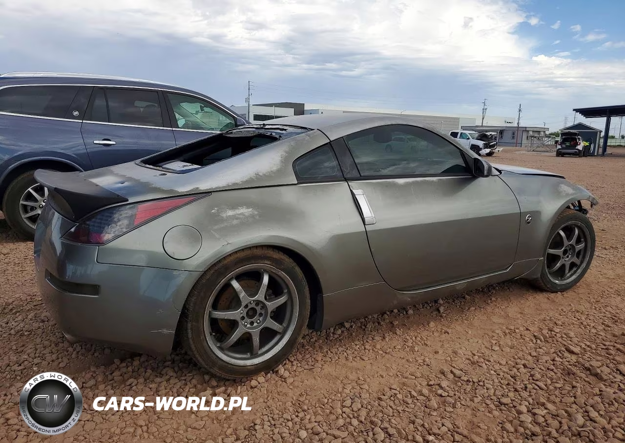 2004 Nissan 350Z Coupe VIN:JN1AZ34E34T050352 - 3