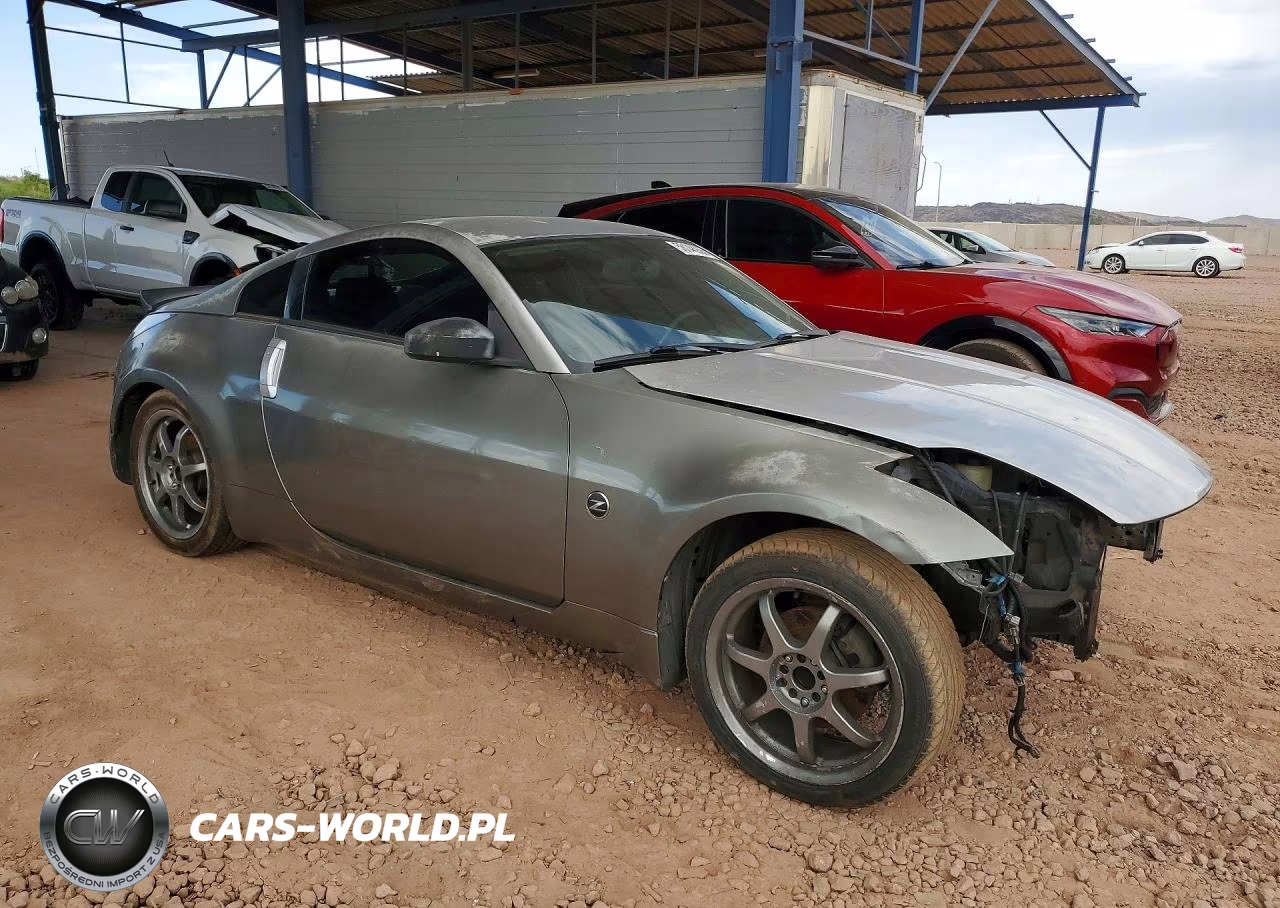 2004 Nissan 350Z Coupe VIN:JN1AZ34E34T050352 - 4