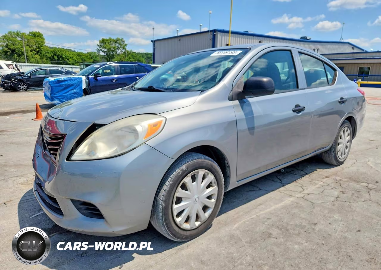 2012 Nissan Versa 1.6 S – zdjęcie 1 z 12
