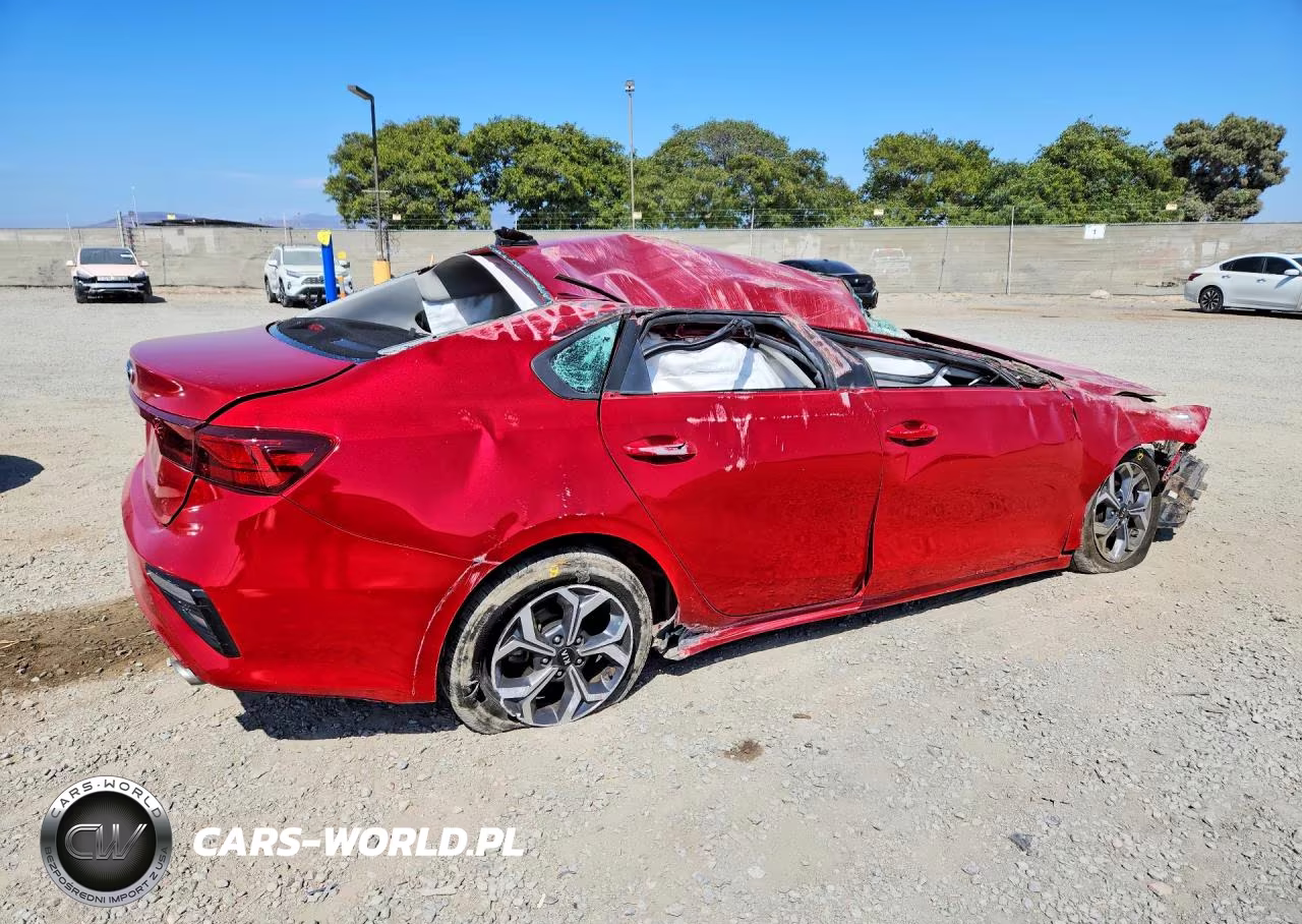 2019 Kia Forte Lxs VIN:3KPF24AD1KE104956 - 3
