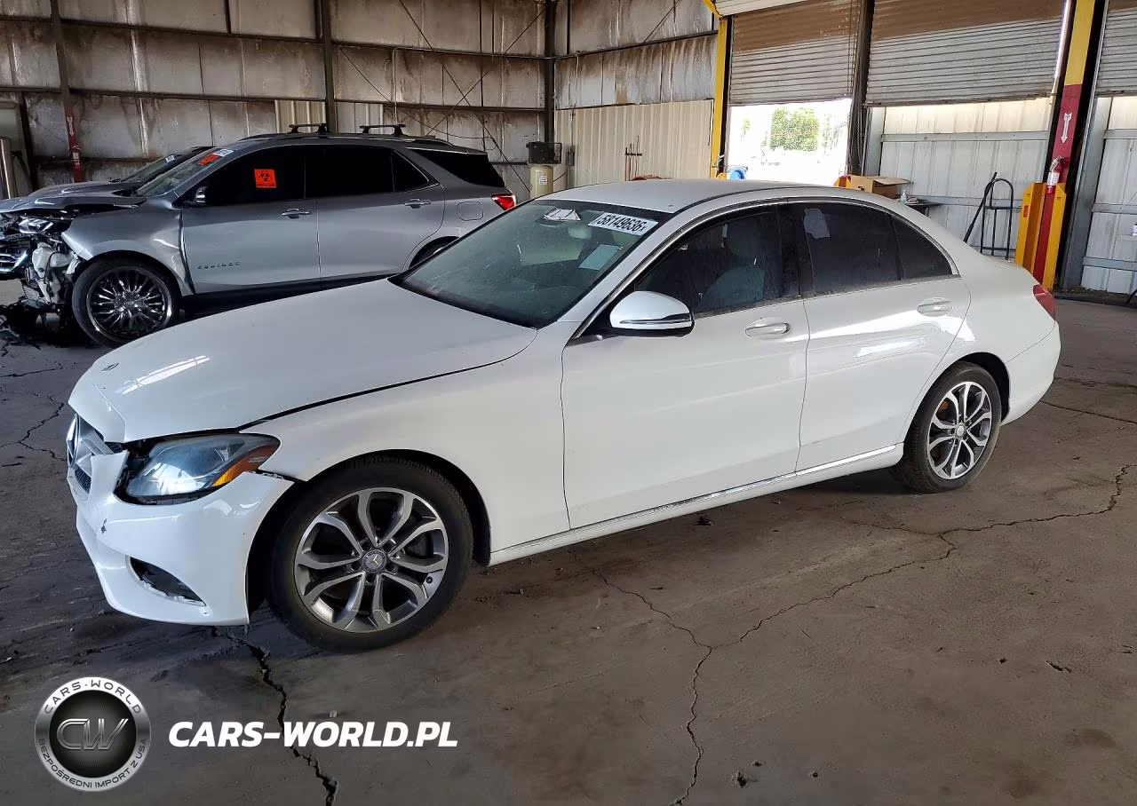 2017 Mercedes-Benz C 300 – zdjęcie 1 z 13