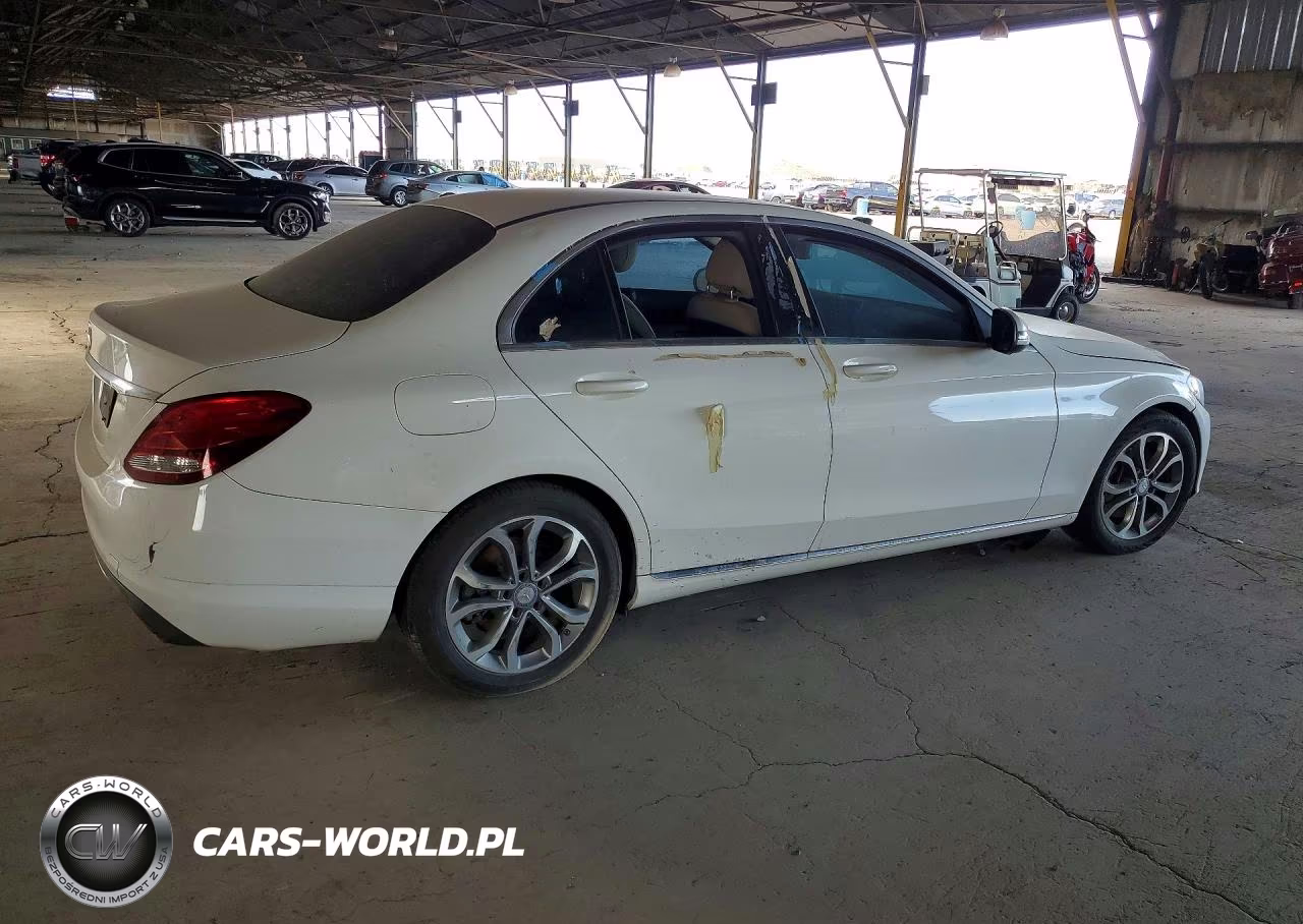 2017 Mercedes-Benz C 300 VIN:55SWF4JB5HU199977 - 4