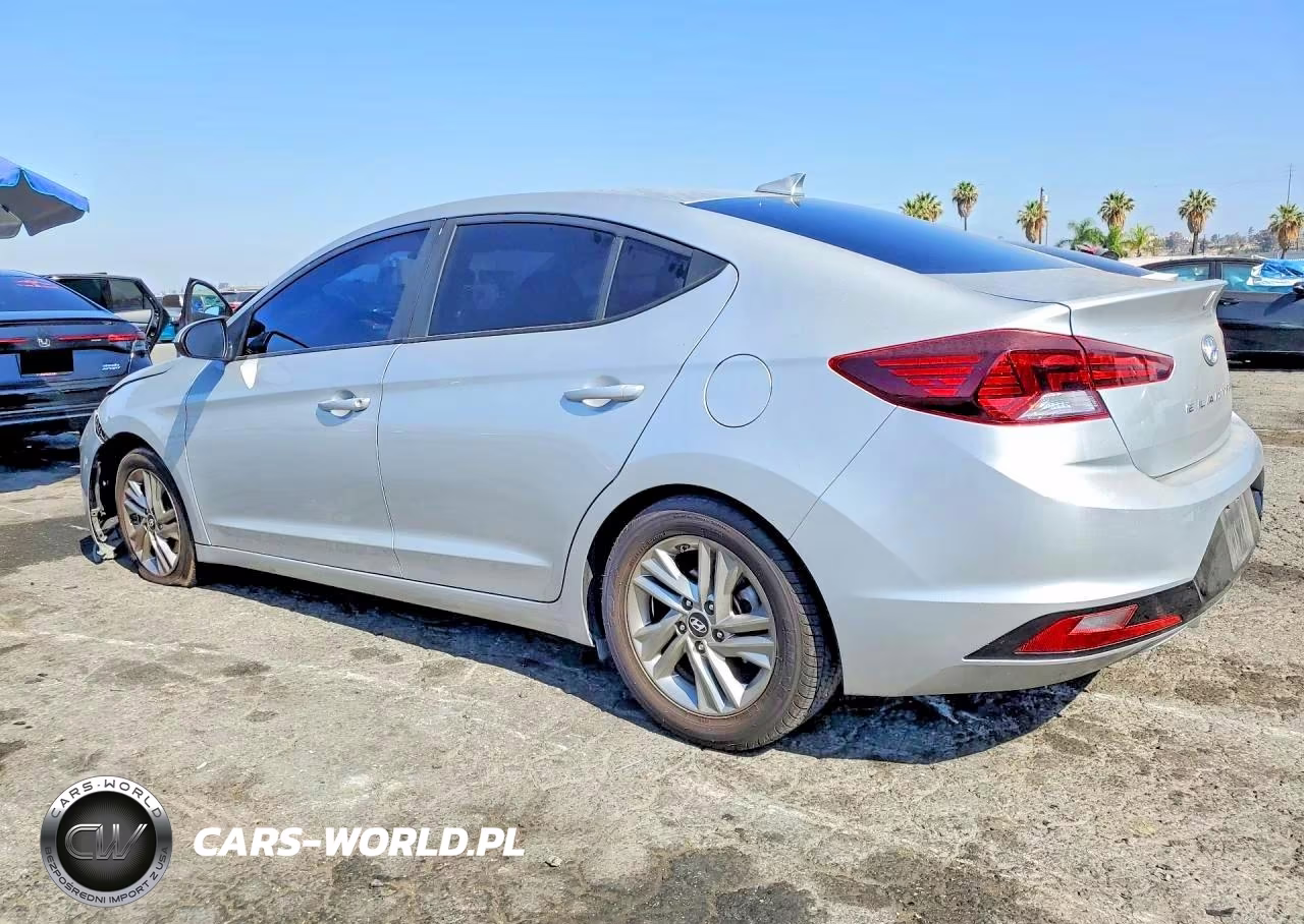 2019 Hyundai Elantra Sel VIN:5NPD84LF5KH449519 - 2