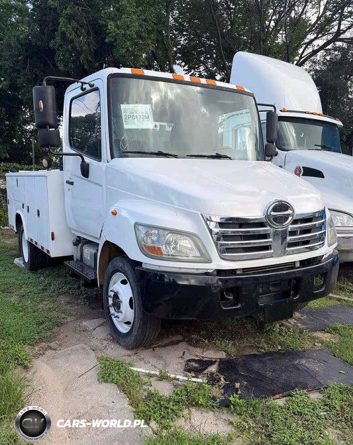 2009 Hino Cab-Over-Engine Utility - Service Truck