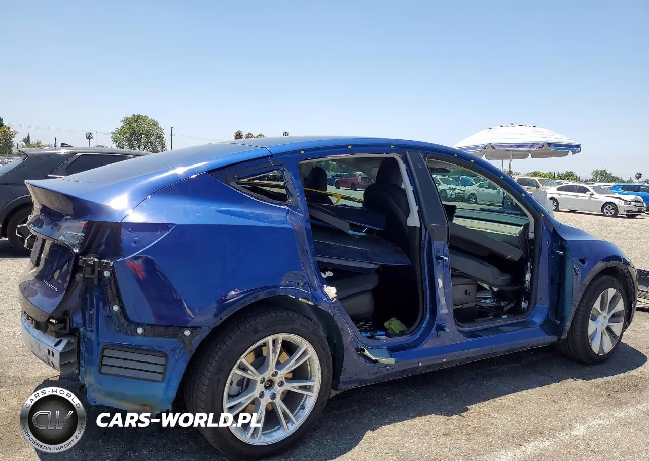 2021 Tesla Model Y VIN:5YJYGDEE8MF274953 - 3
