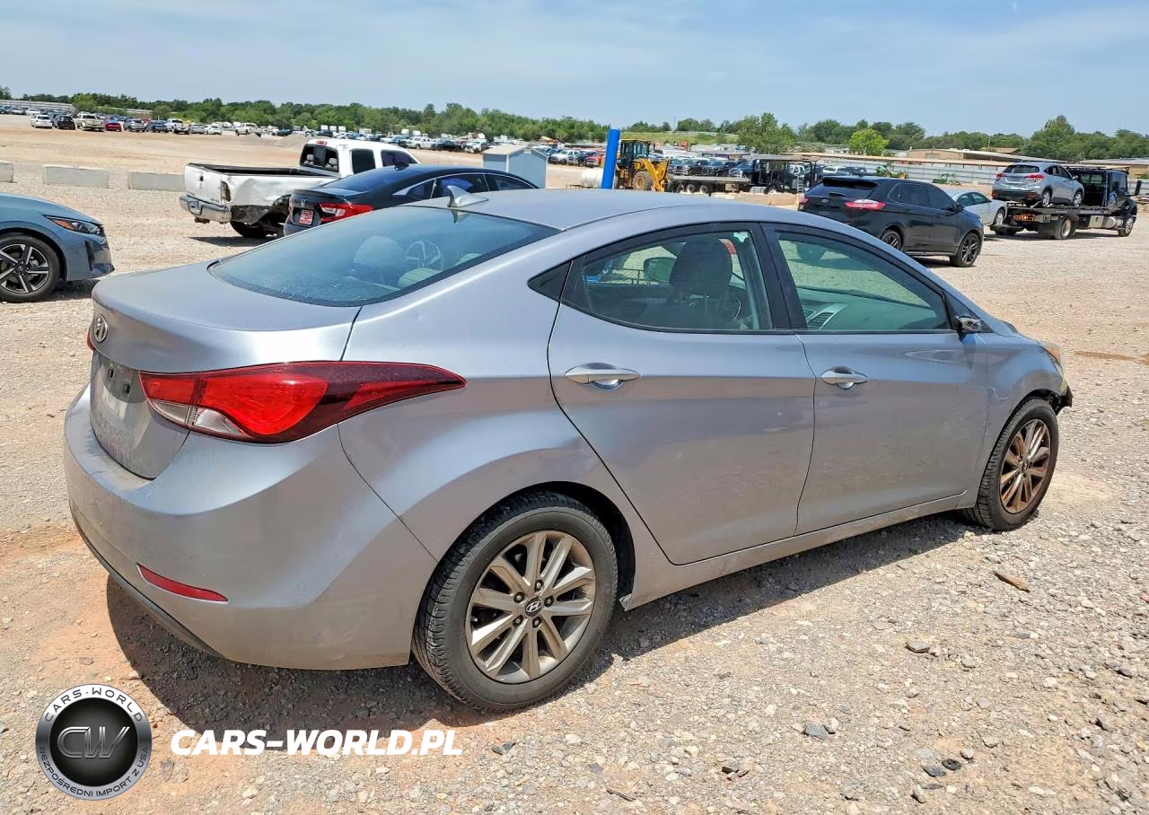 2015 Hyundai Elantra VIN:5NPDH4AEXFH617669 - 3