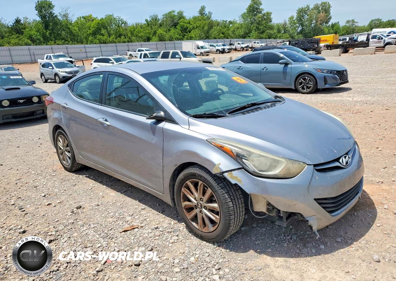 2015 Hyundai Elantra VIN:5NPDH4AEXFH617669 - 4