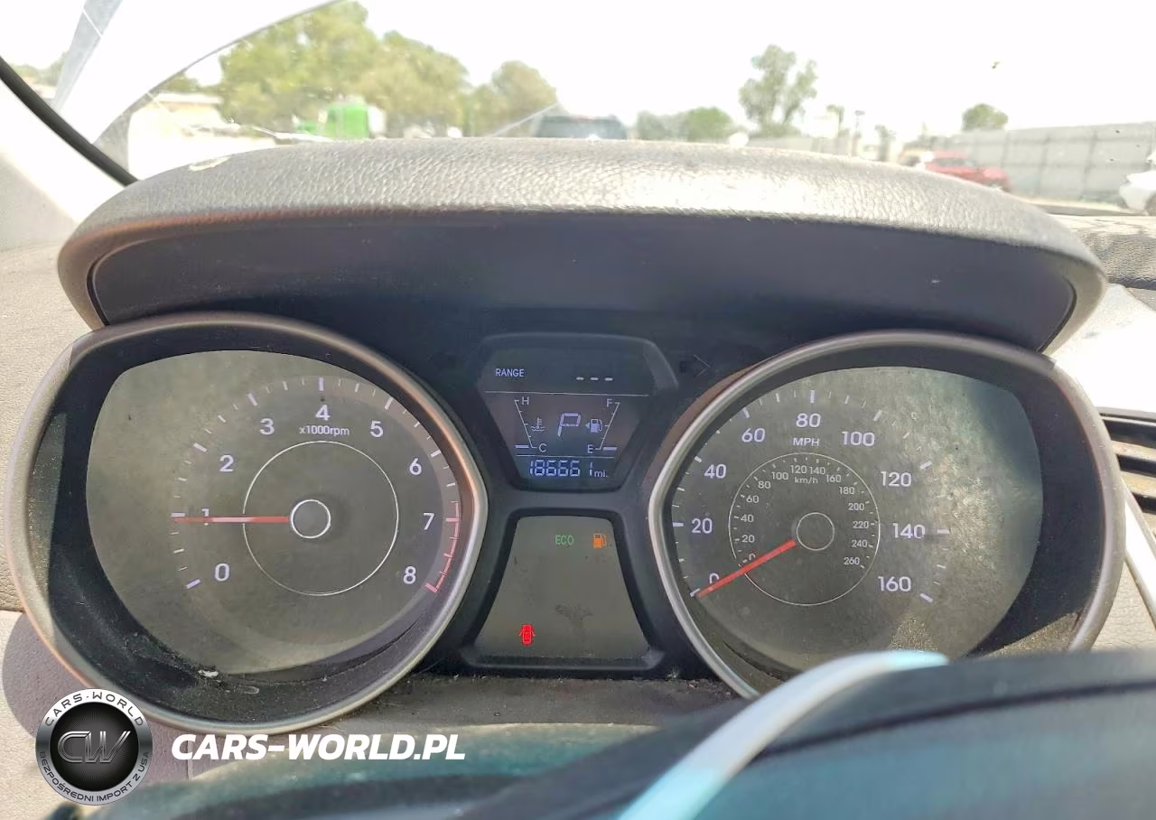 2015 Hyundai Elantra VIN:5NPDH4AEXFH617669 - 9