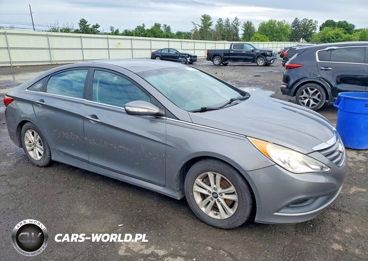 2014 Hyundai Sonata Gls VIN:5NPEB4AC3EH821720 - 4