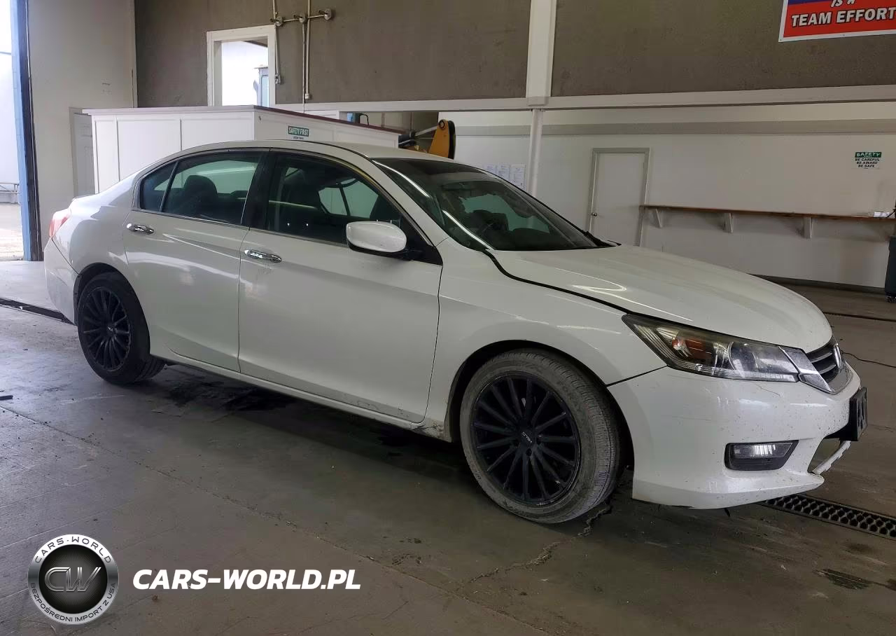 2014 Honda Accord Sport VIN:1HGCR2F57EA081003 - 4