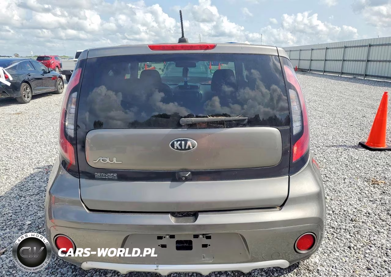 2018 Kia Soul + VIN:KNDJP3A57J7566998 - 6