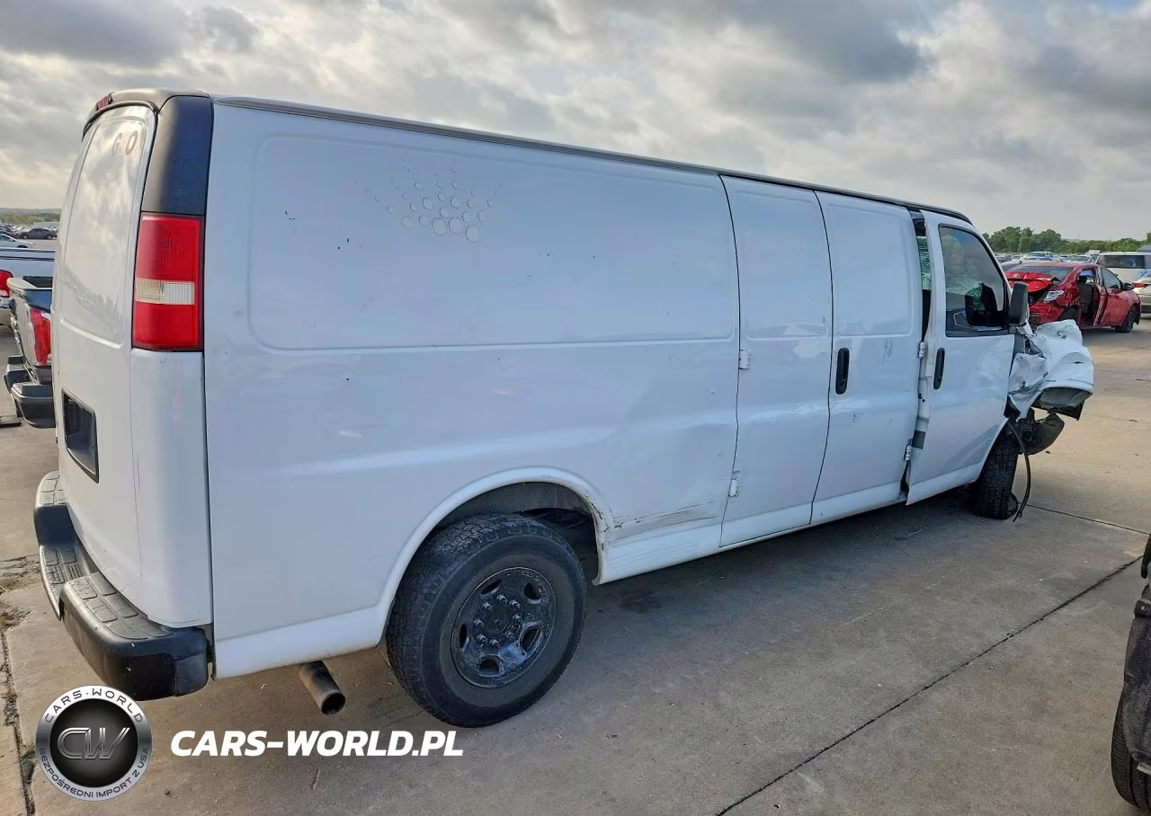 2012 Chevrolet Express 2500 VIN:1GCWGGBA6C1134403 - 3
