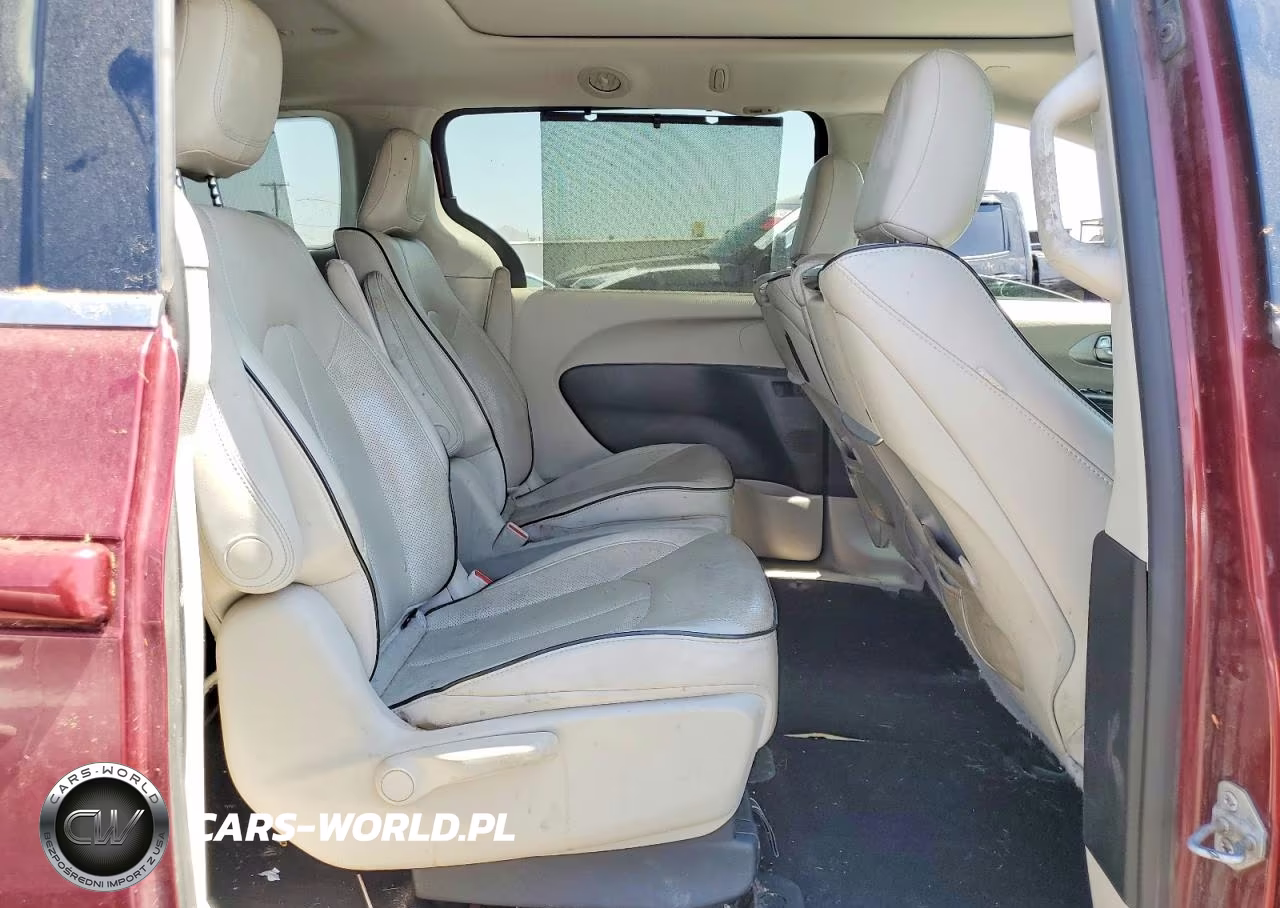2017 Chrysler Pacifica Ehybrid Platinum VIN:2C4RC1N73HR684991 - 11