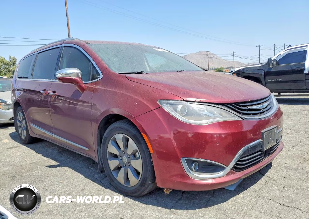 2017 Chrysler Pacifica Ehybrid Platinum VIN:2C4RC1N73HR684991 - 4