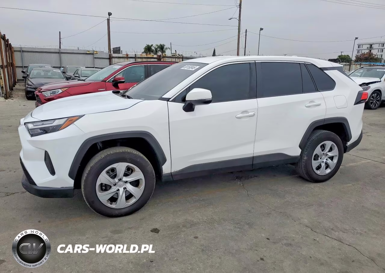 2025 Toyota Rav4 Le – zdjęcie 1 z 13