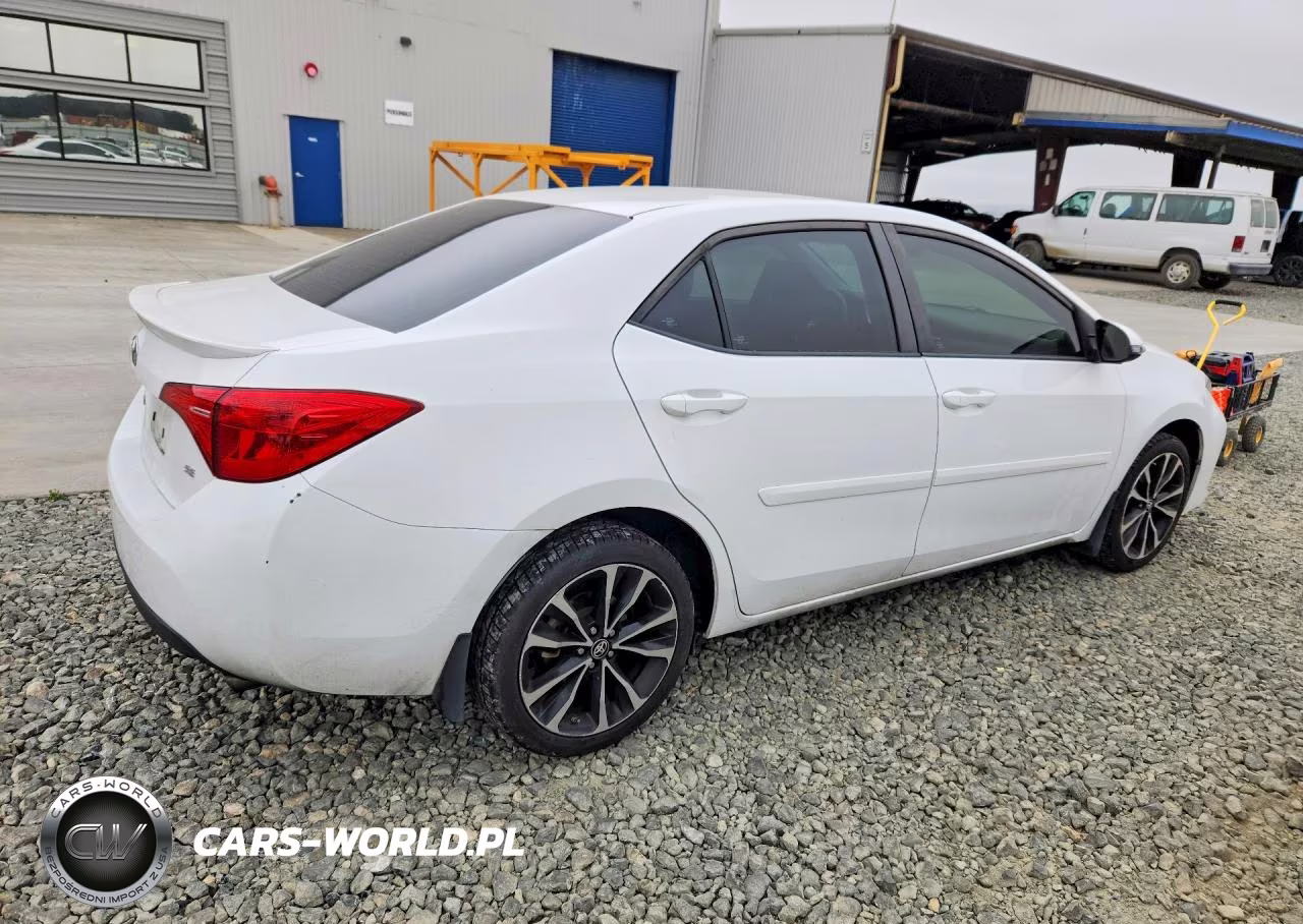 2019 Toyota Corolla Se VIN:5YFBURHEXKP877508 - 3