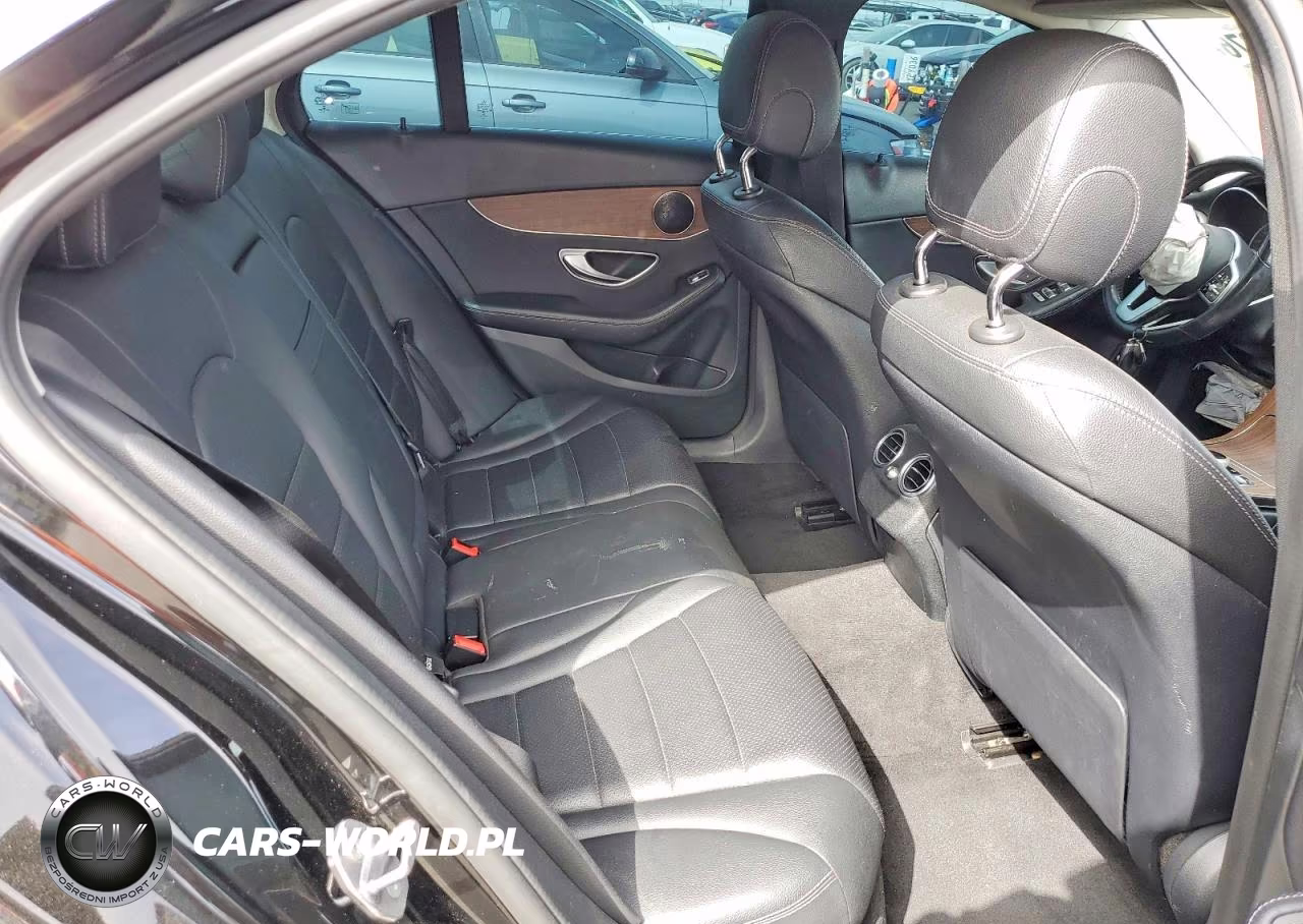 2019 Mercedes-Benz C 300 VIN:WDDWF8DB5KR460651 - 10