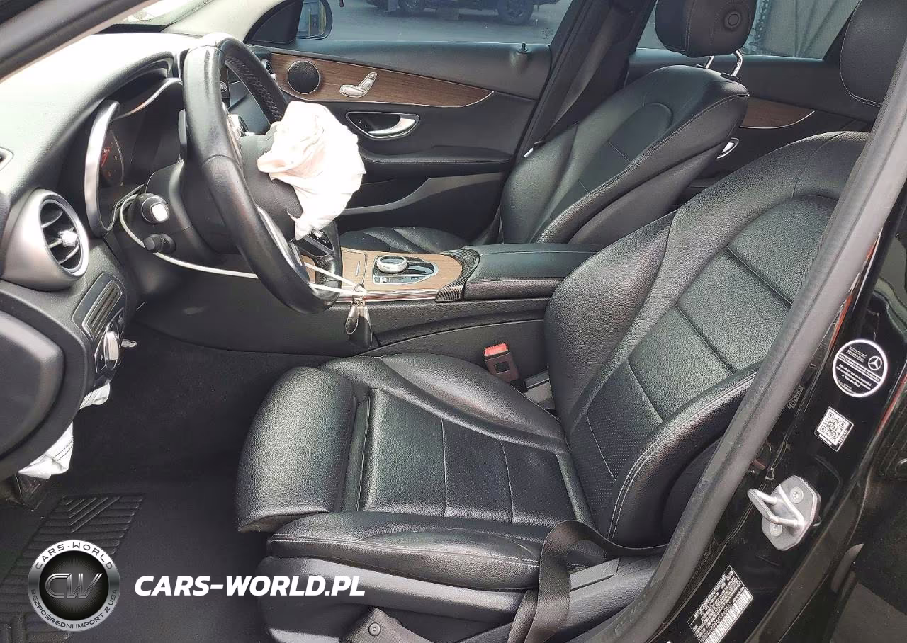2019 Mercedes-Benz C 300 VIN:WDDWF8DB5KR460651 - 7