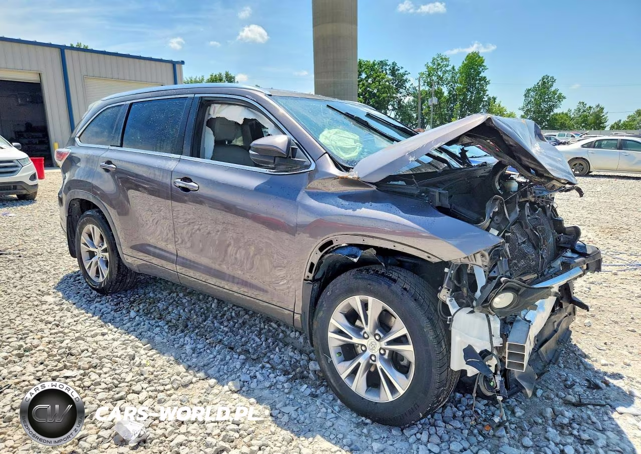 2015 Toyota Highlander Xle VIN:5TDJKRFH3FS220318 - 4