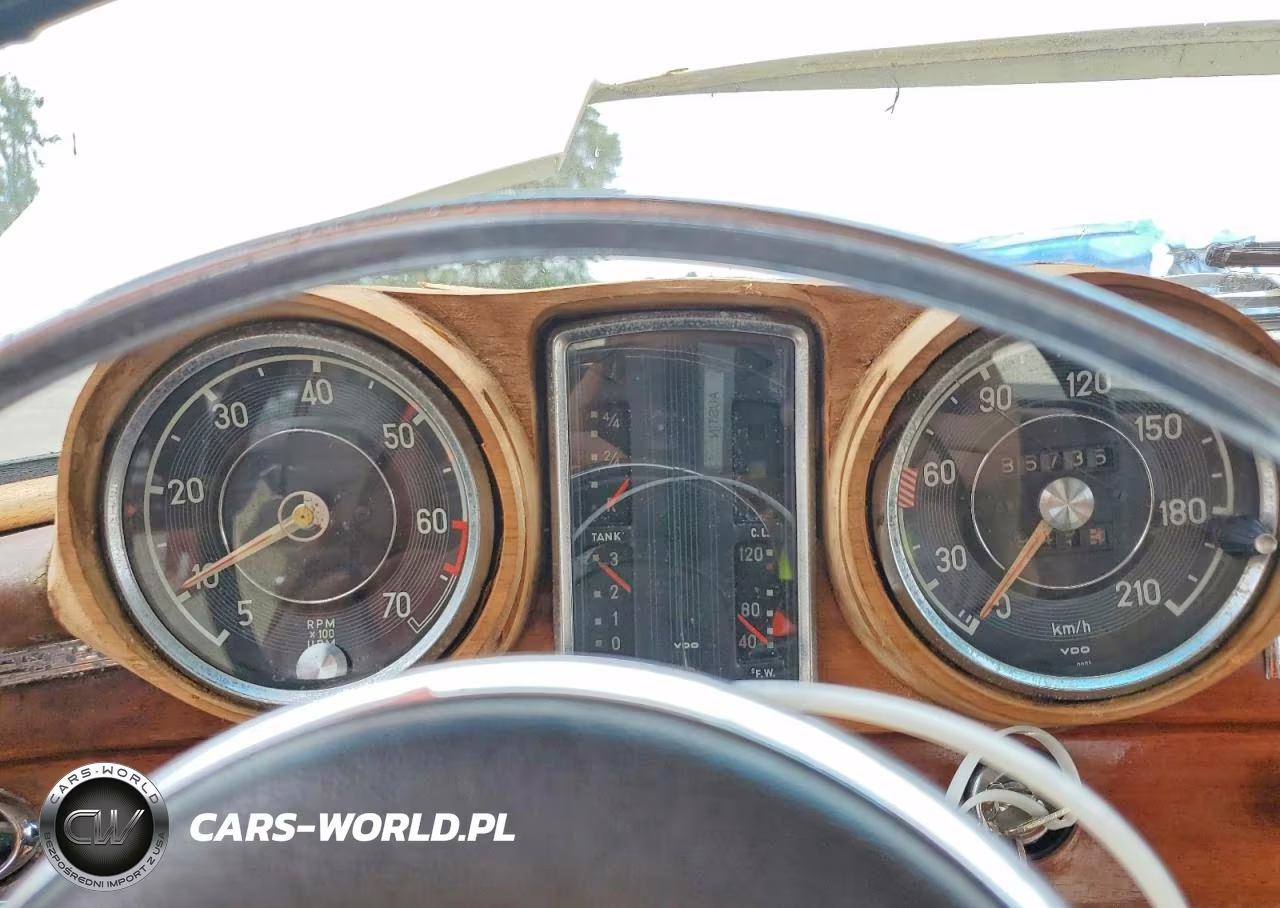 1963 Mercedes-Benz 220 VIN:11102110072559 - 9