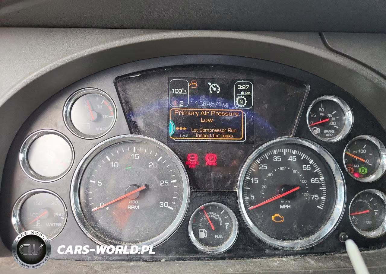 2014 Kenworth Construction T680 VIN:1XKYDP9X5EJ400996 - 8