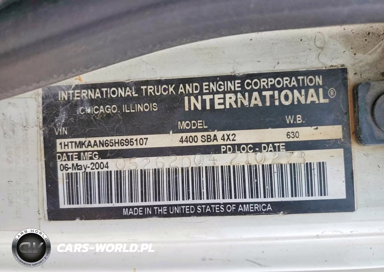 2005 International 4400 Refrigerated Box Truck VIN:1HTMKAAN65H695107 - 12
