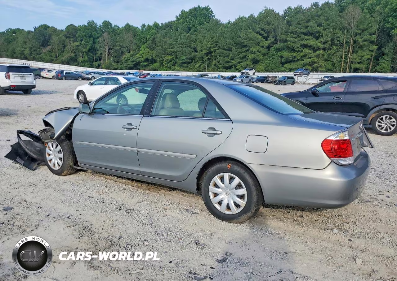 2005 Toyota Camry Le VIN:4T1BE32K45U517937 - 2