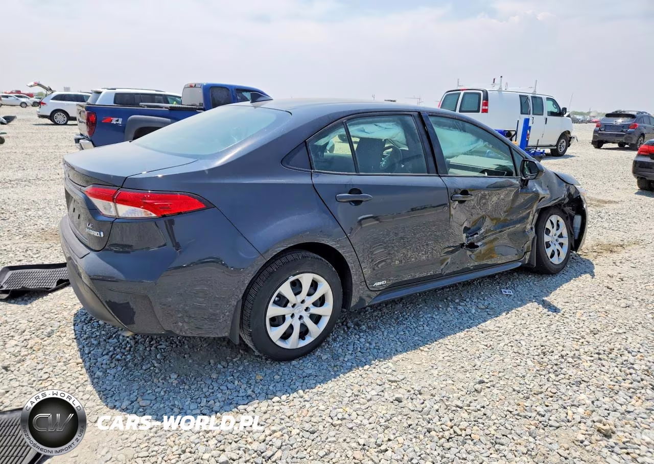 2024 Toyota Corolla Hybrid Le VIN:JTDBDMHE2R3010271 - 3