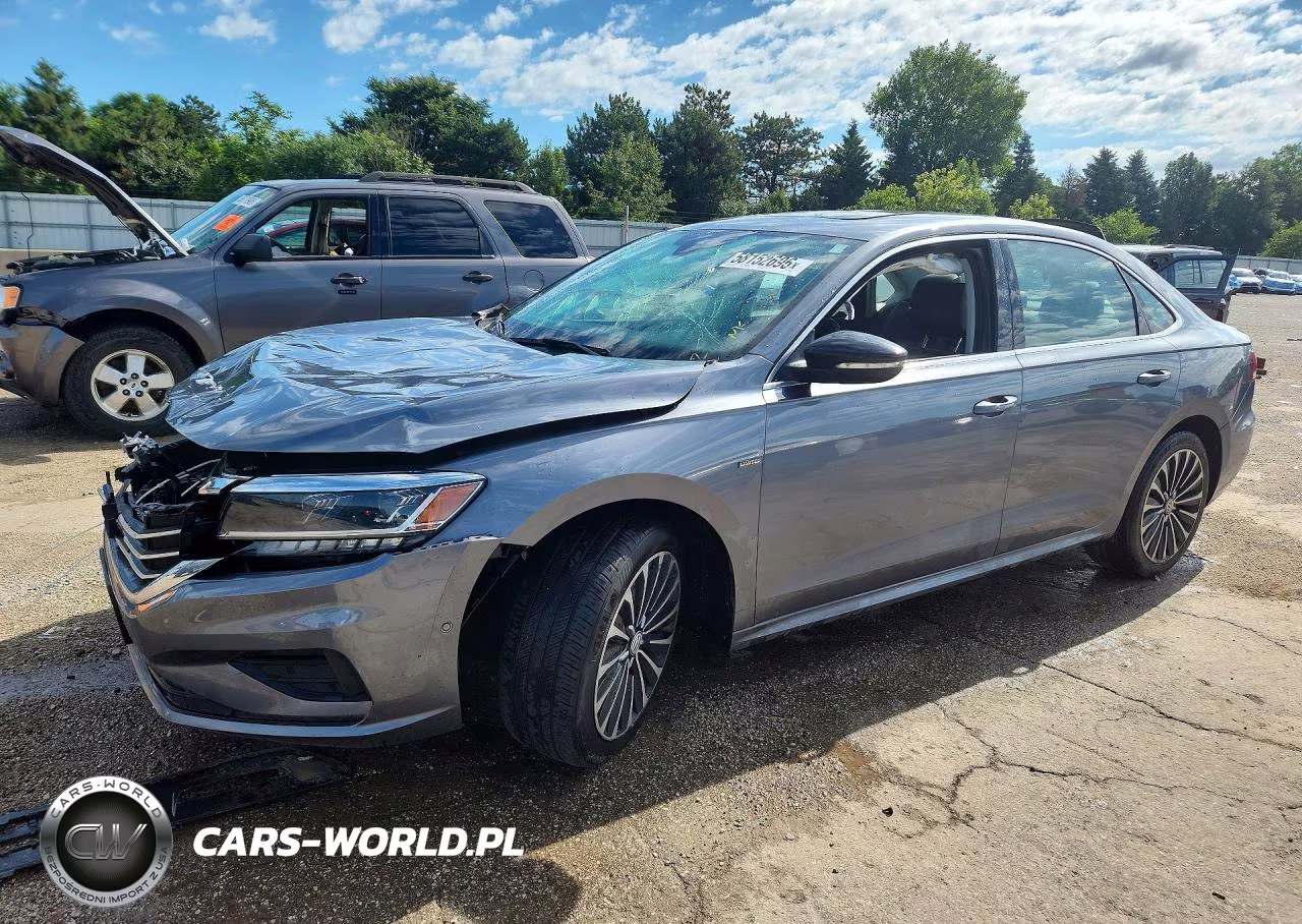 2022 Volkswagen Passat Limited Edition – zdjęcie 1 z 12