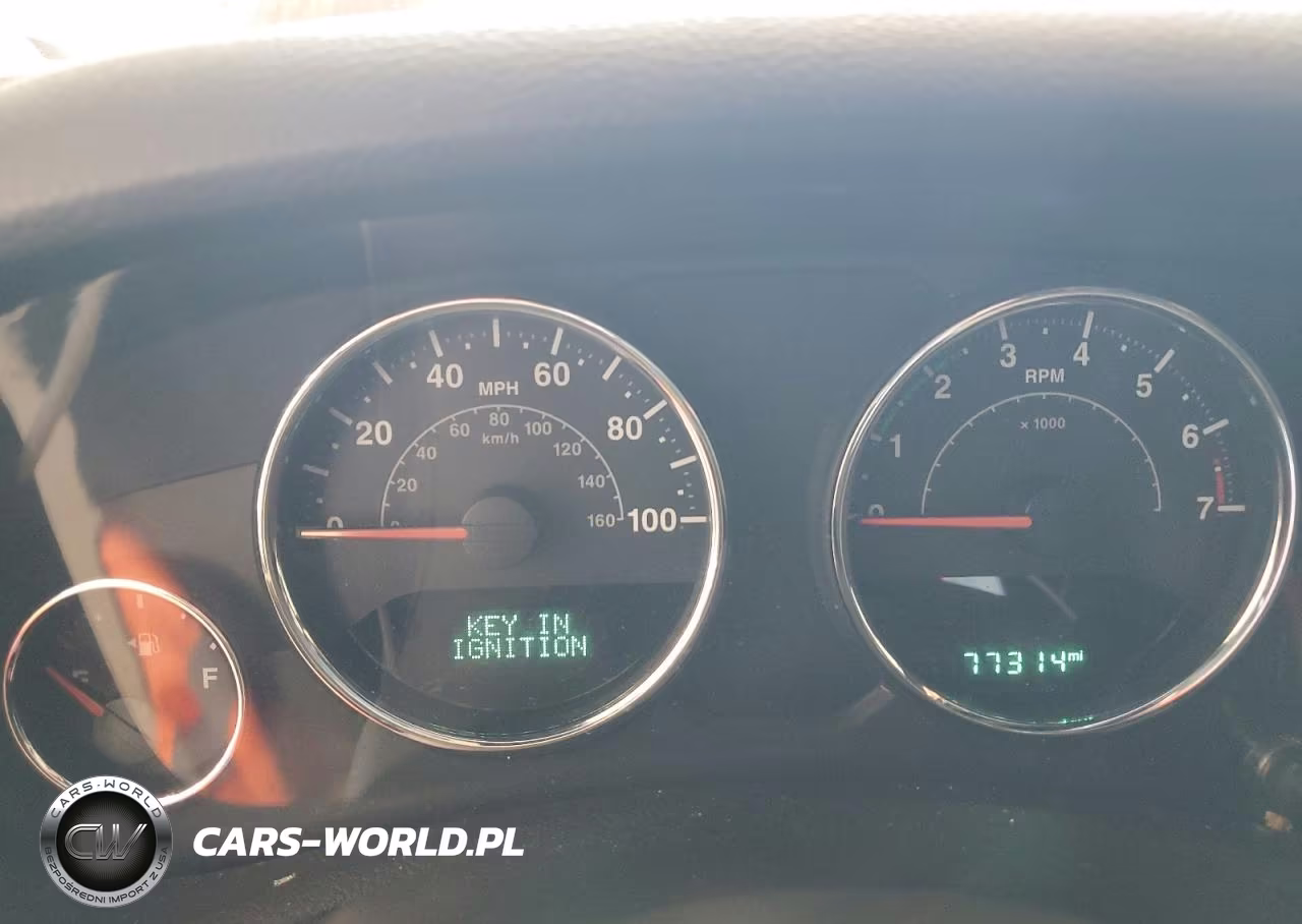 2018 Jeep Wrangler Sport VIN:1C4AJWAG4JL830139 - 9