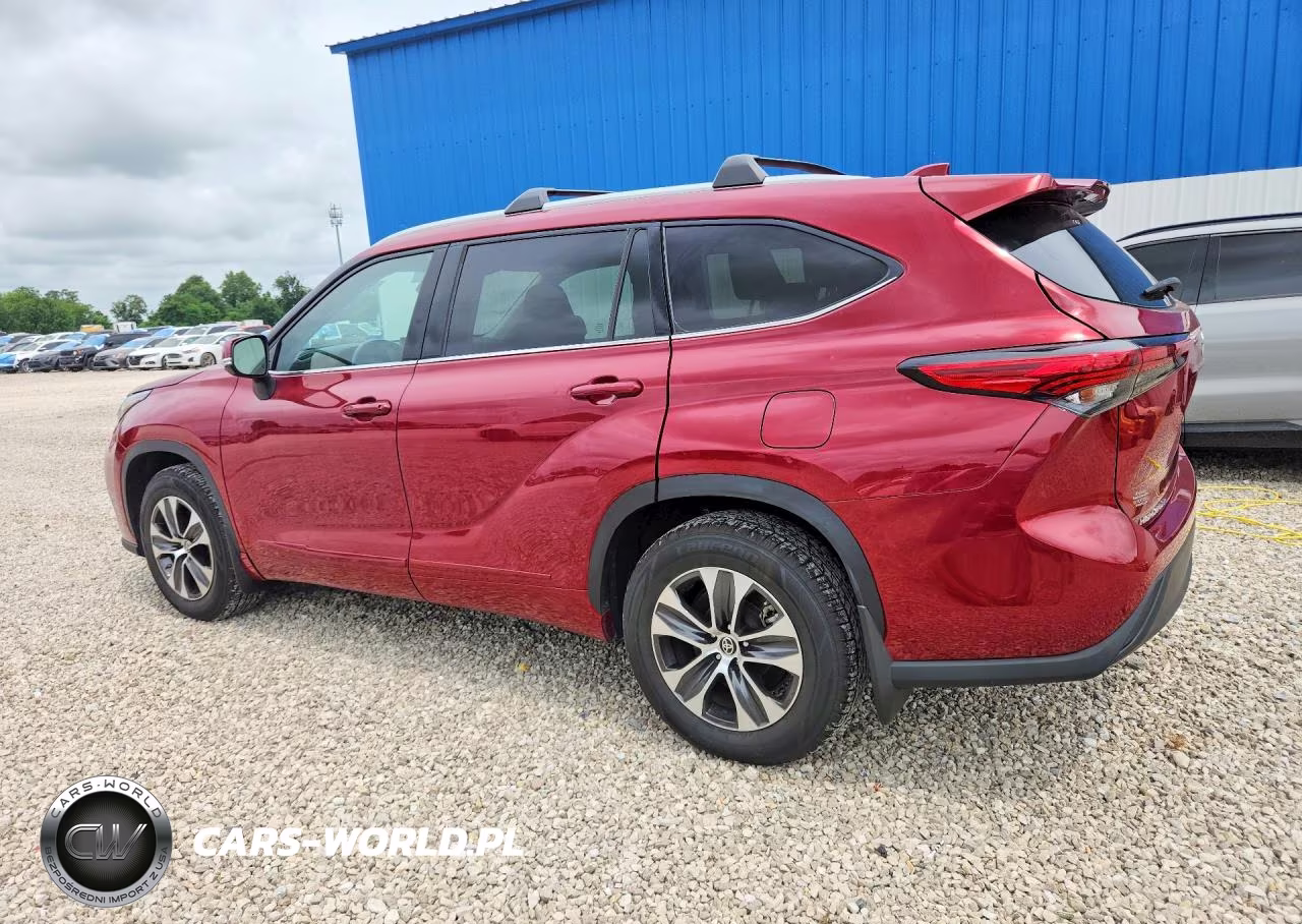 2022 Toyota Highlander Xle VIN:5TDHZRBH9NS561768 - 2