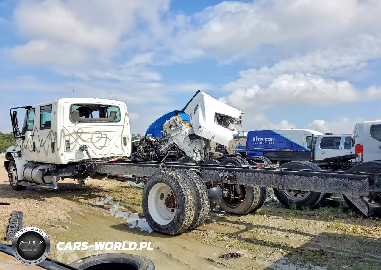 2013 International 4300 Truck Cab And Chassis VIN:3HAJTSKMXDL300964 - 3