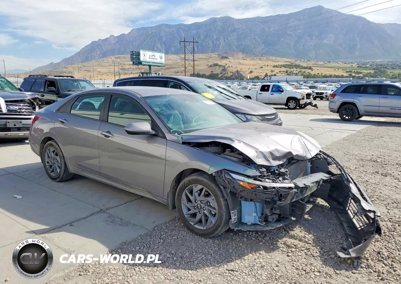 2024 Hyundai Elantra Blue VIN:KMHLM4DJ9RU110557 - 4