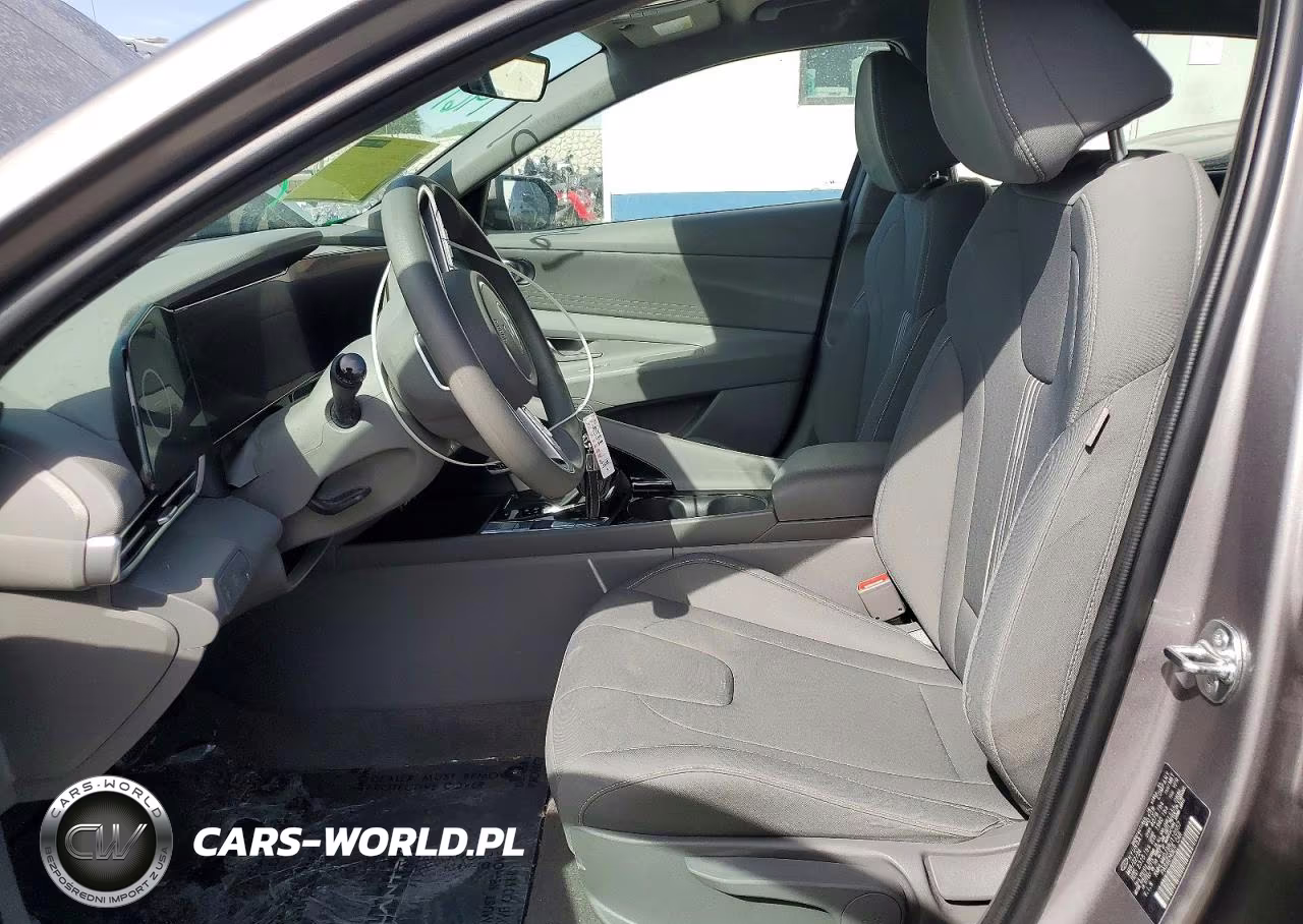 2024 Hyundai Elantra Blue VIN:KMHLM4DJ9RU110557 - 7