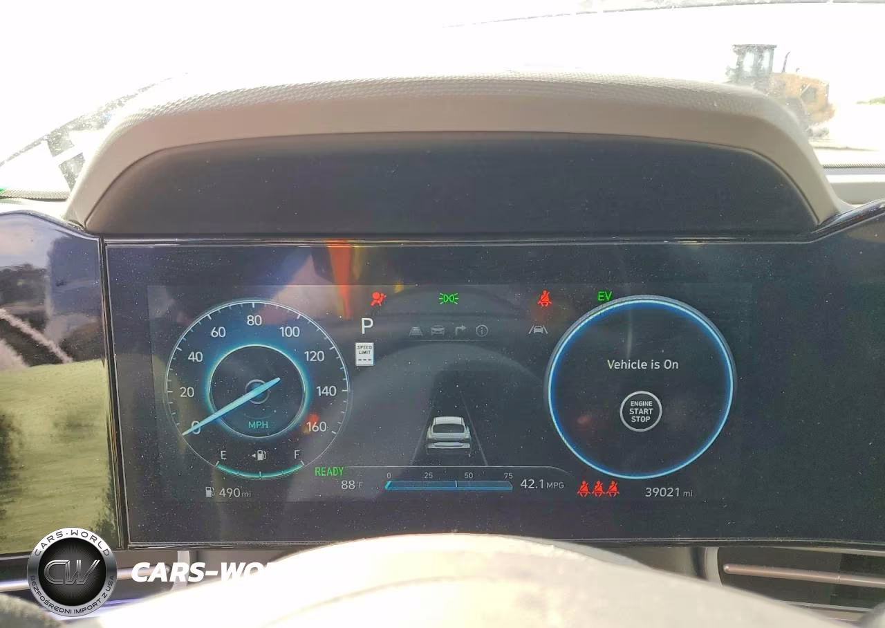 2024 Hyundai Elantra Blue VIN:KMHLM4DJ9RU110557 - 9