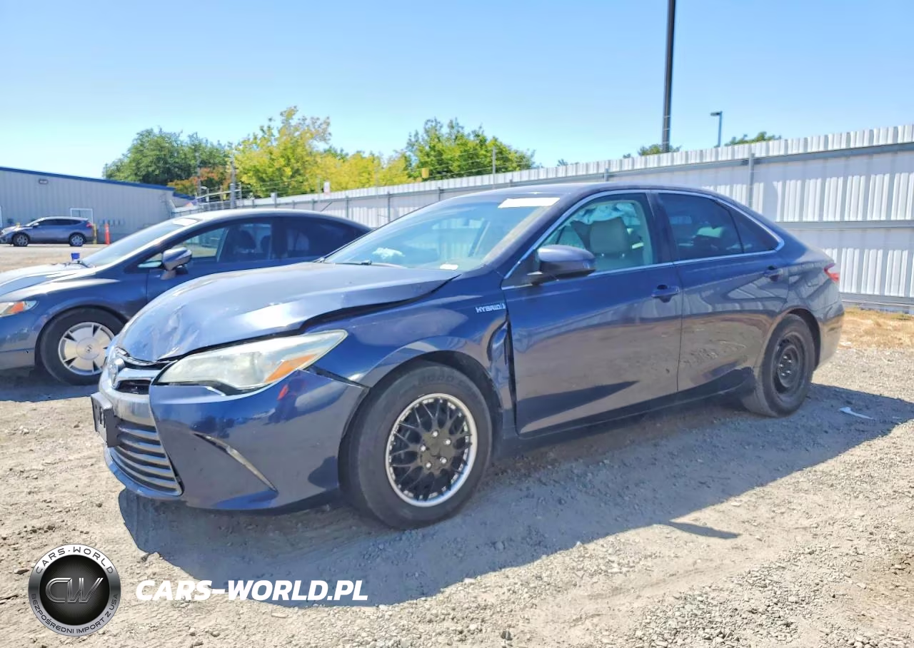 2016 Toyota Camry Hybrid Le