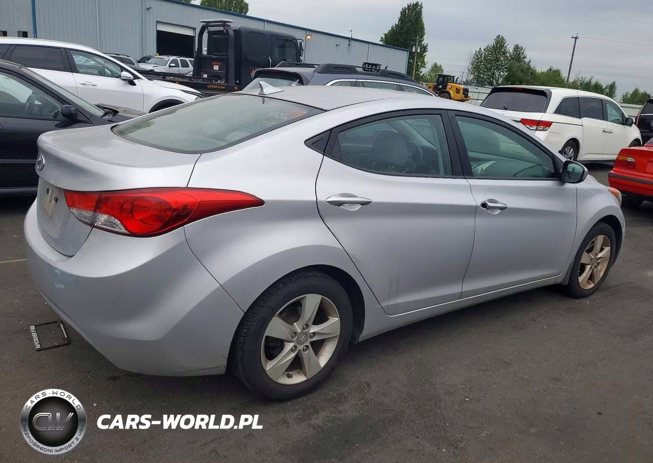 2013 Hyundai Elantra Gls VIN:KMHDH4AE3DU651273 - 3