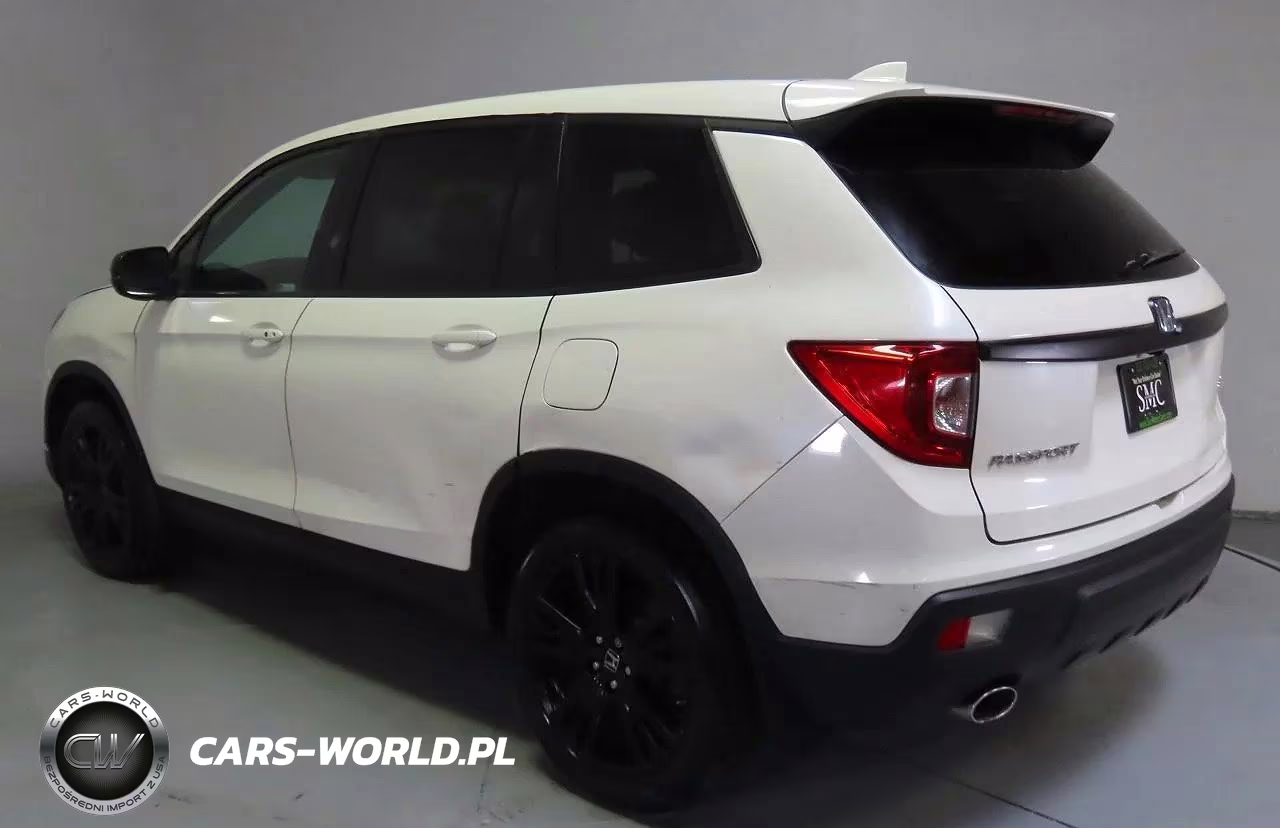 2019 Honda Passport Sport VIN:5FNYF7H23KB004550 - 4