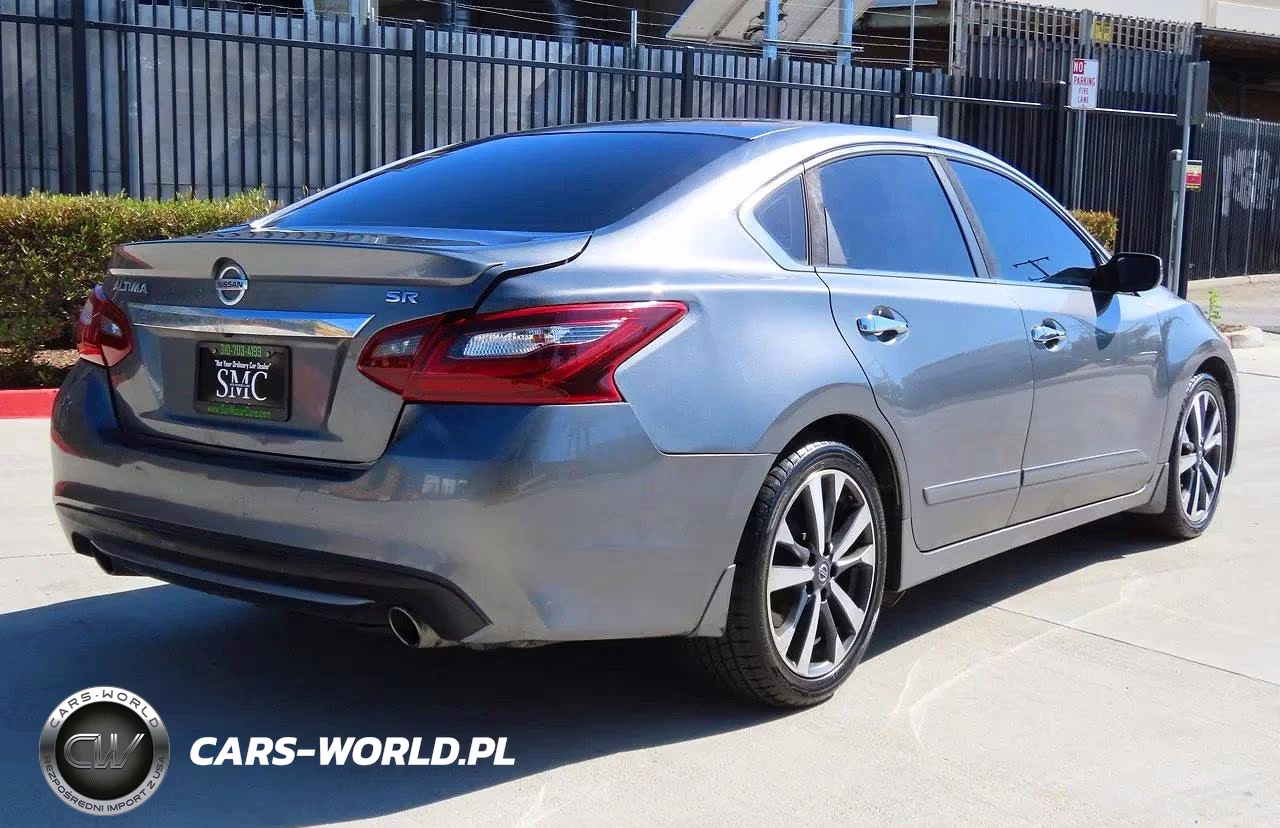 2017 Nissan Altima 2.5 Sr VIN:1N4AL3AP9HC148138 - 3
