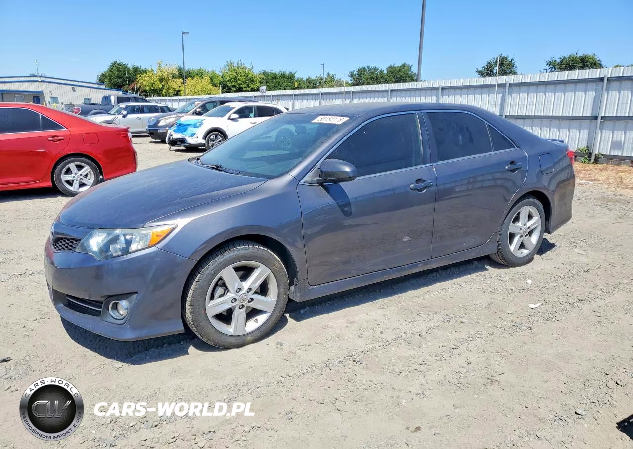 2014 Toyota Camry Se – zdjęcie 1 z 12