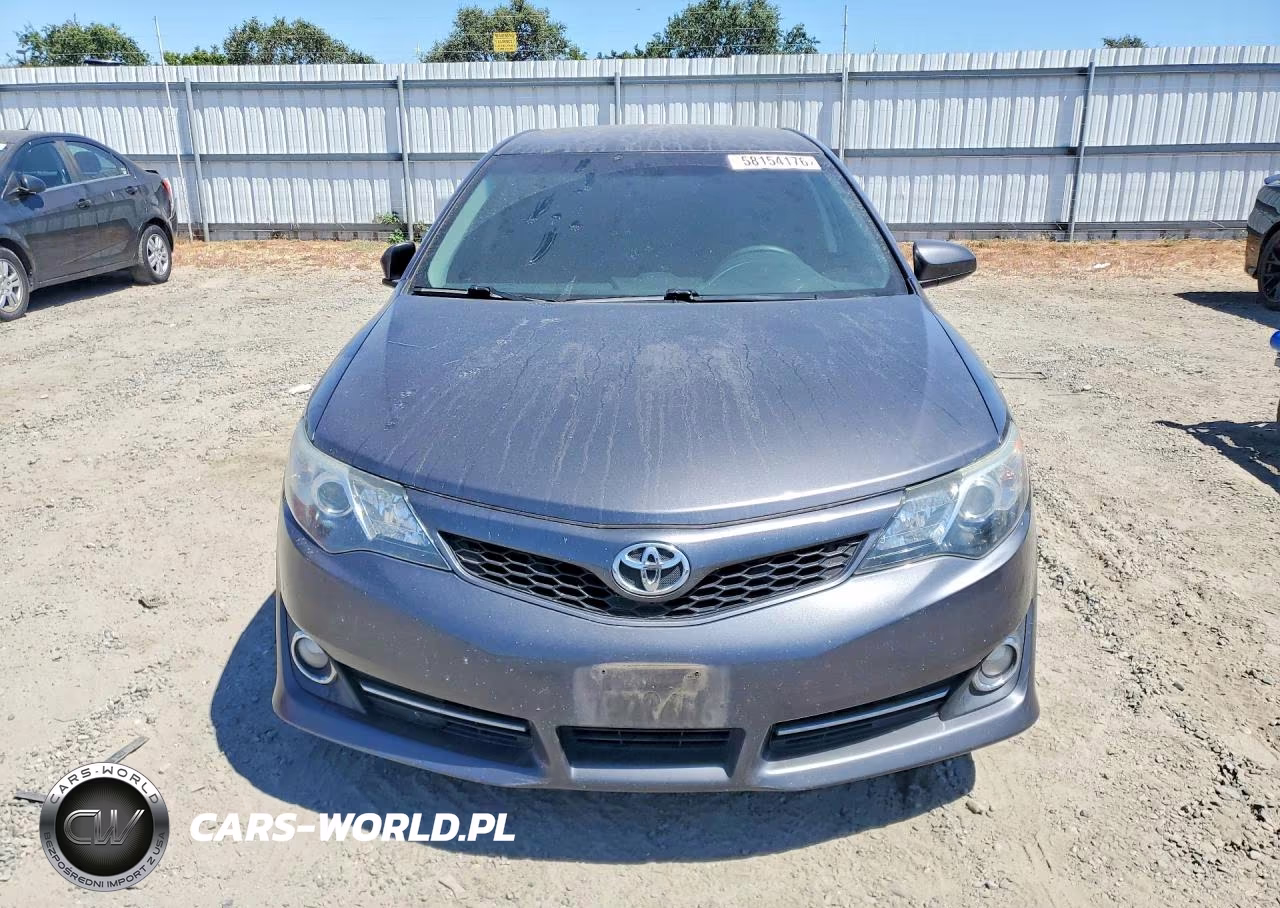 2014 Toyota Camry Se VIN:4T1BF1FK1EU423669 - 5