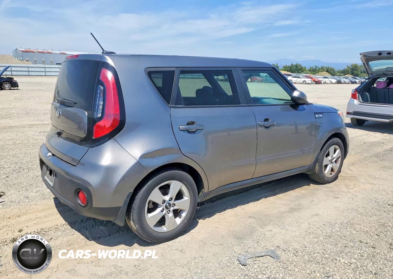 2018 Kia Soul Base VIN:KNDJN2A24J7584865 - 3
