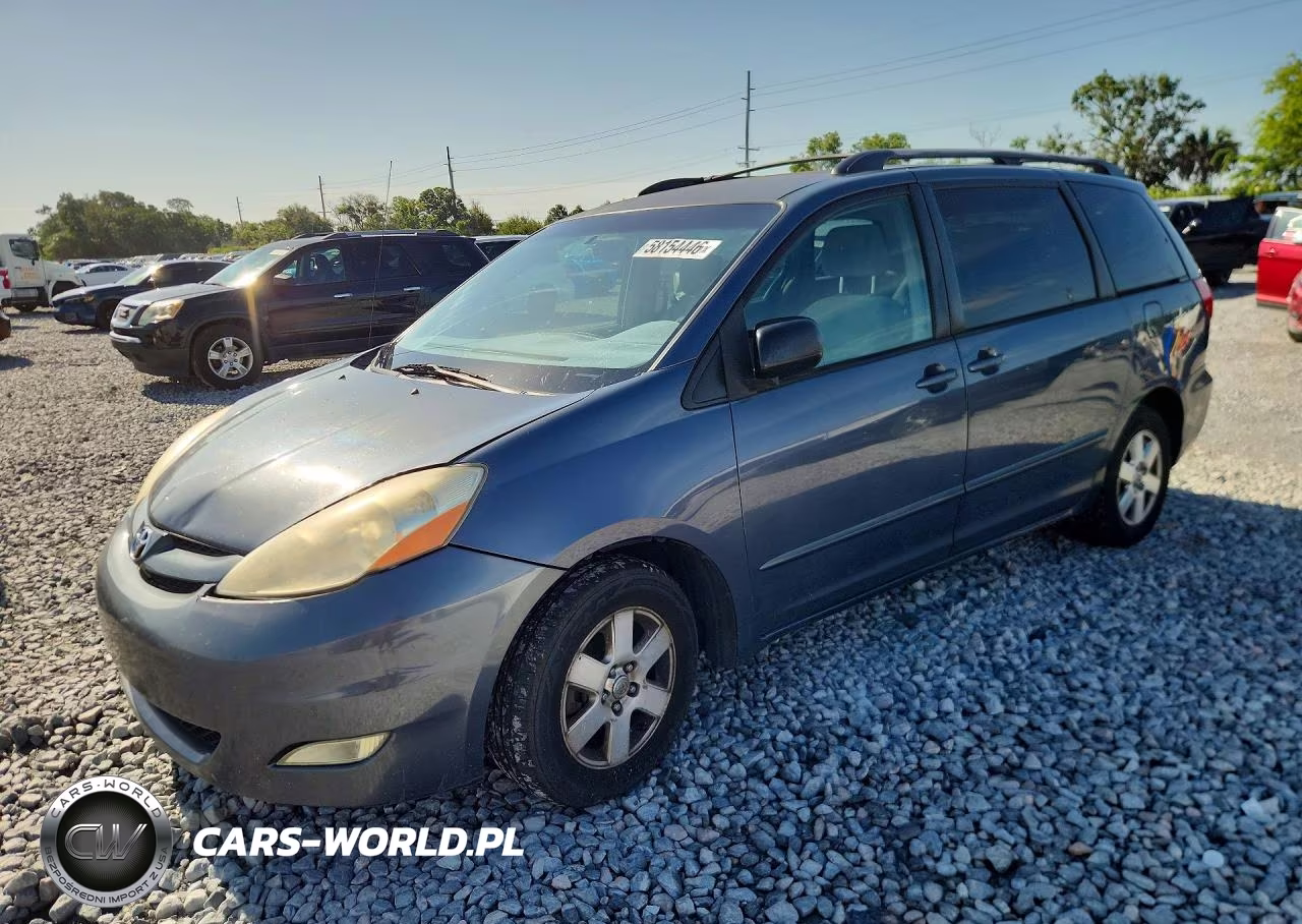 2008 Toyota Sienna Le 8-Passenger – zdjęcie 1 z 13
