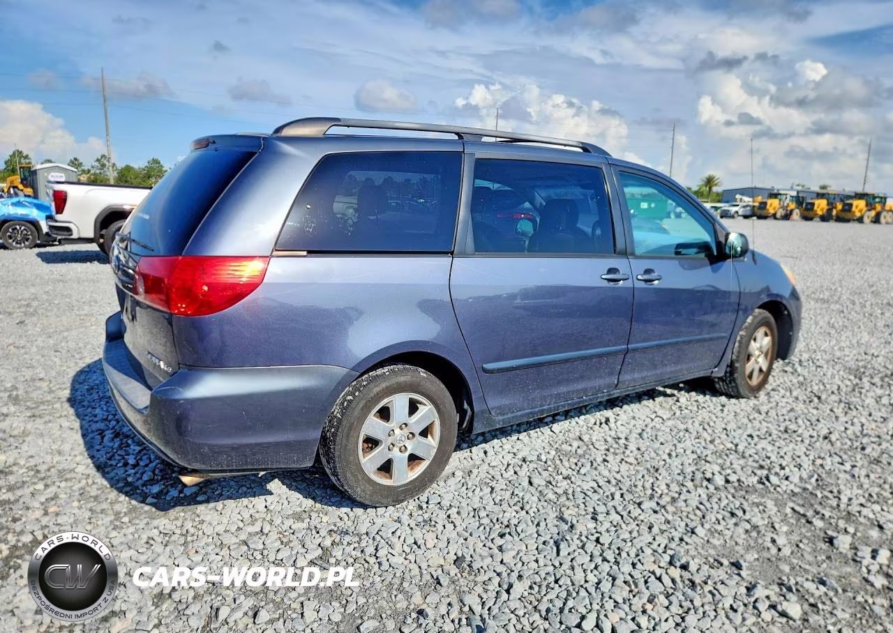 2008 Toyota Sienna Le 8-Passenger VIN:5TDZK23C28S173546 - 3