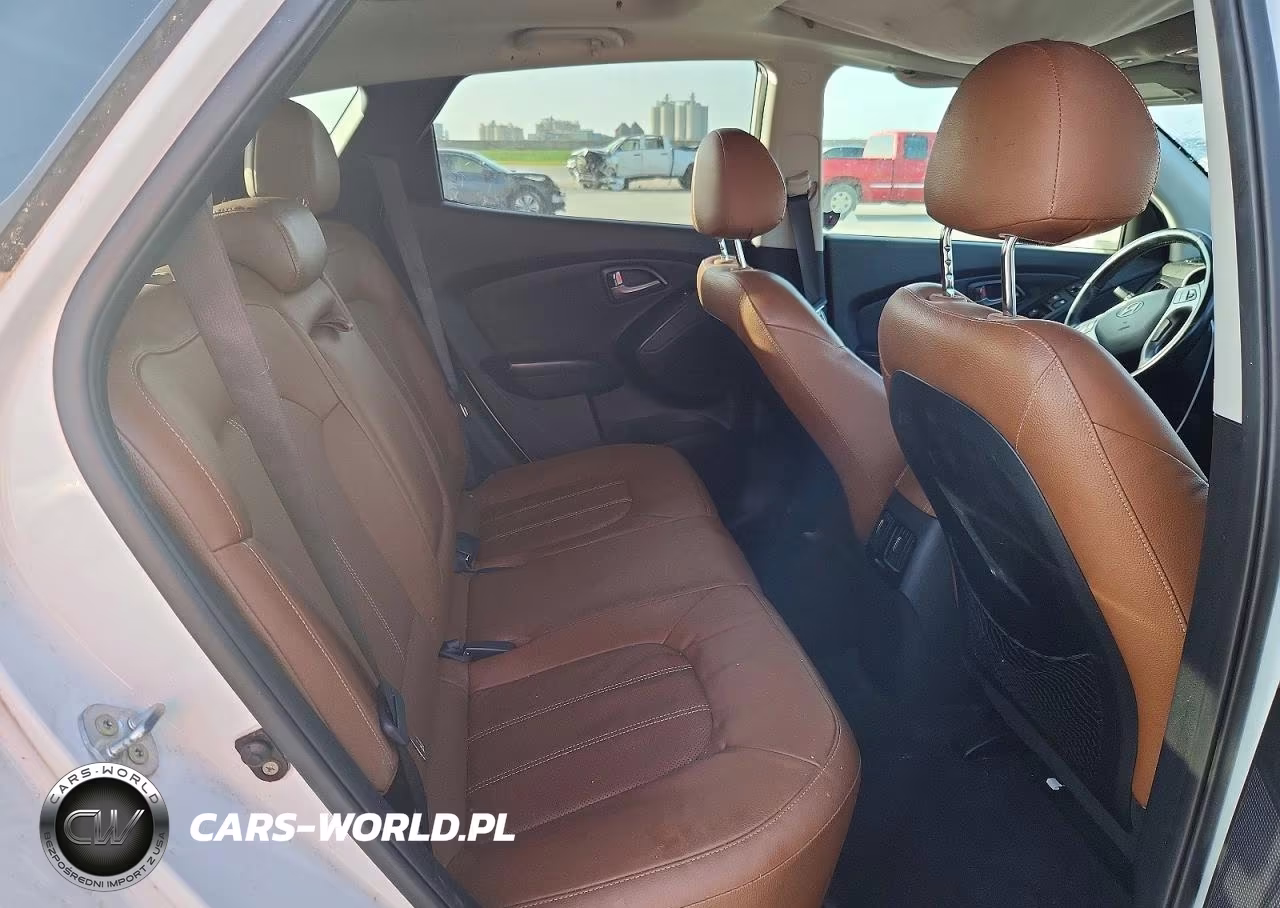 2015 Hyundai Tucson Limited VIN:KM8JU3AG3FU055139 - 10