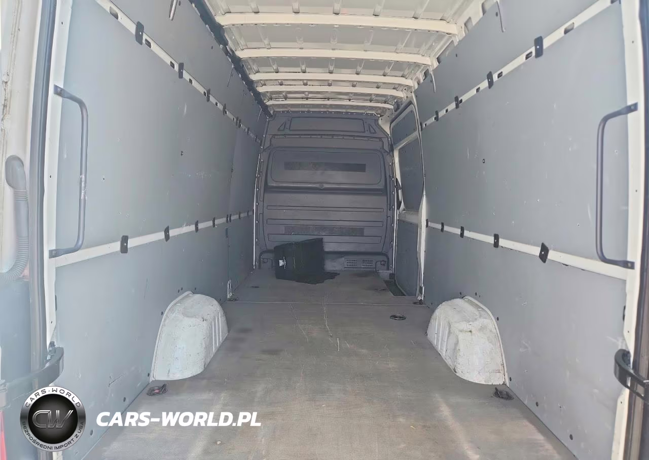 2018 Mercedes-Benz Sprinter 2500 VIN:WD3PE8CD2JP588399 - 10