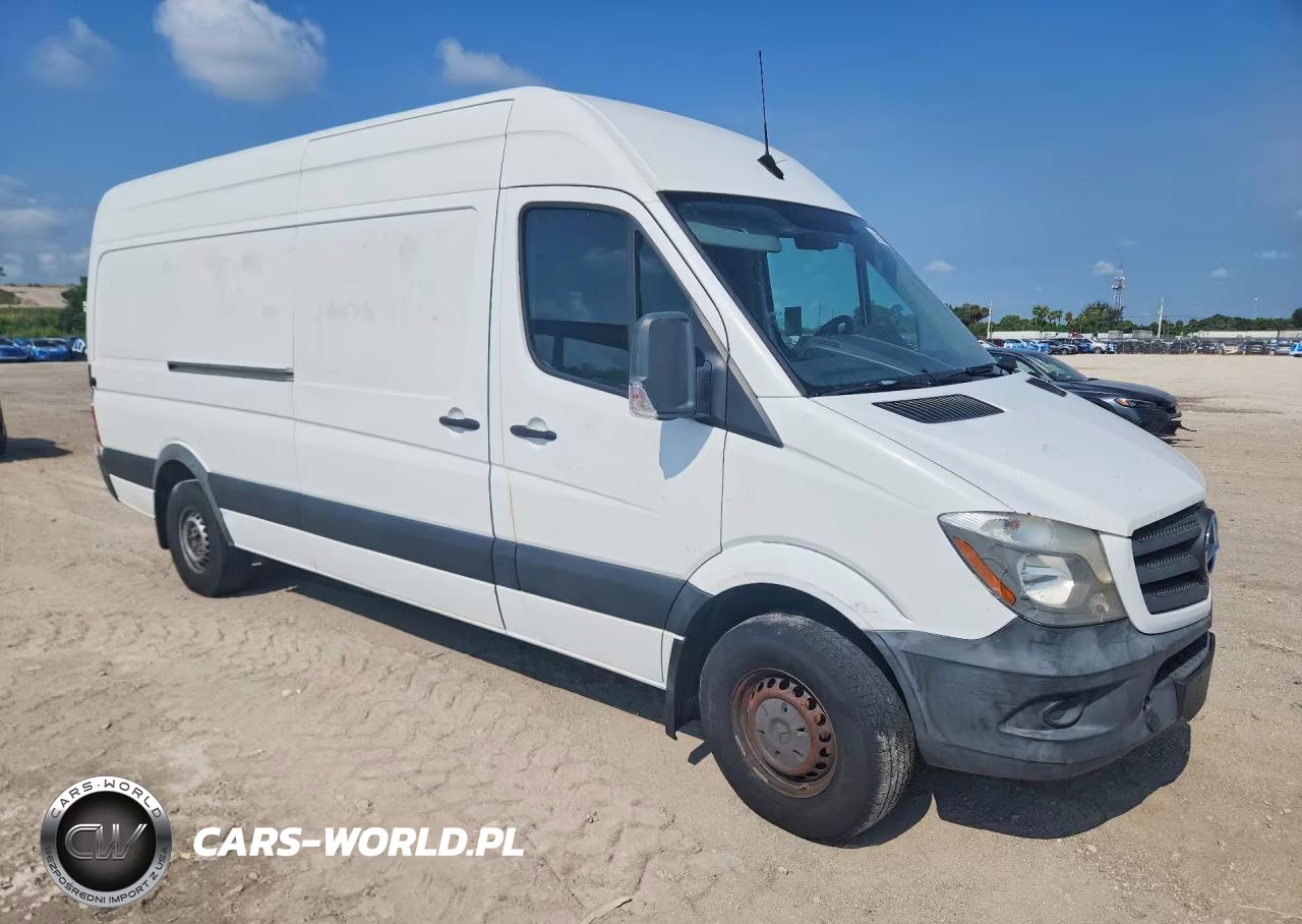 2018 Mercedes-Benz Sprinter 2500 VIN:WD3PE8CD2JP588399 - 4